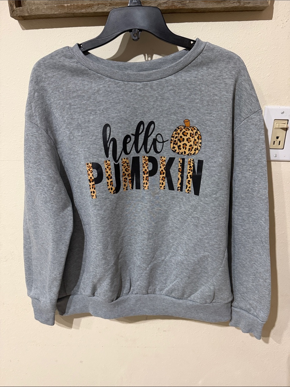 SHEIN Light Gray Crewneck Pullover Sweatshirt